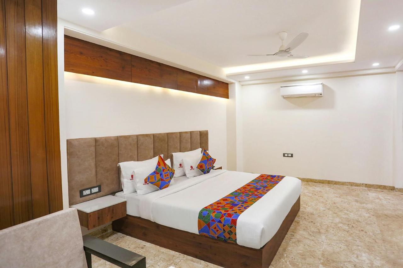 Fabhotel Golf Inn Golf Course Road Gurgaon Eksteriør bilde