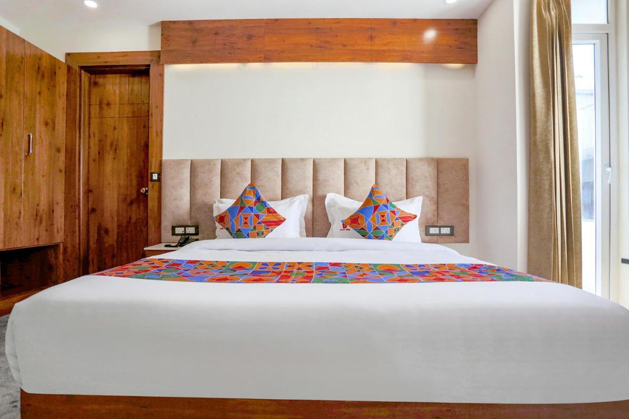 Fabhotel Golf Inn Golf Course Road Gurgaon Eksteriør bilde